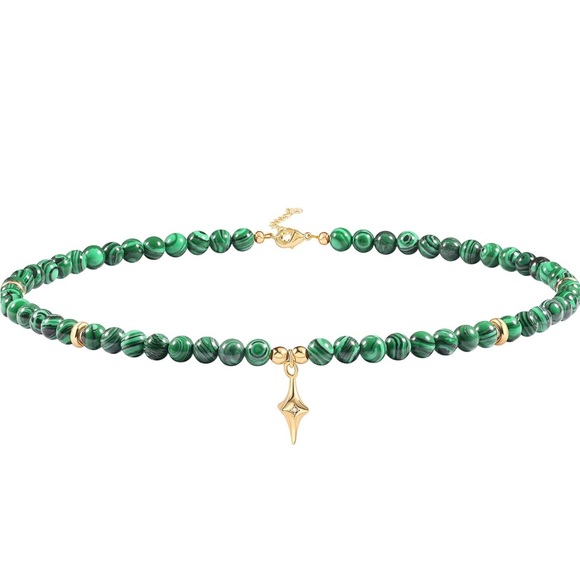 Jewelry - Green Malachite chocker,necklace  with gold accents, adjustable length